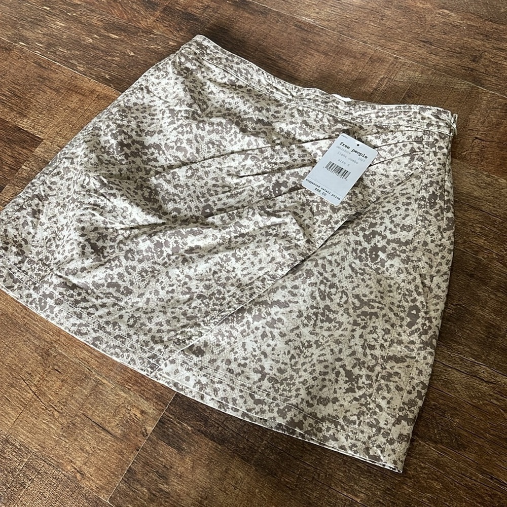 Free People Printed Fake Out Faux Wrap Skirt NWT - Picture 10 of 12